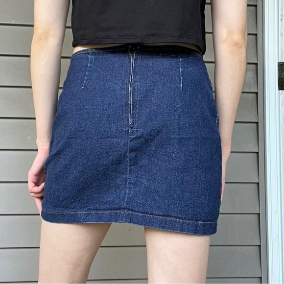 VINTAGE y2k denim slit mini skirt! - Picture 3 of 10